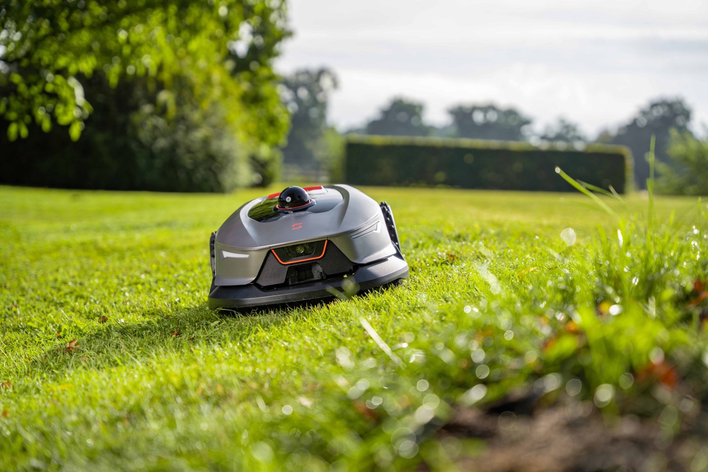 sunseeker kabelloser mähroboter x4 – für mittlere rasenflächen sunseeker kabelloser mähroboter x4 – für mittlere rasenflächen
